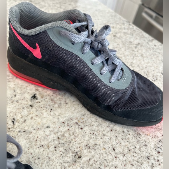 Nike Air Max Girls Size 1 - Picture 9 of 9